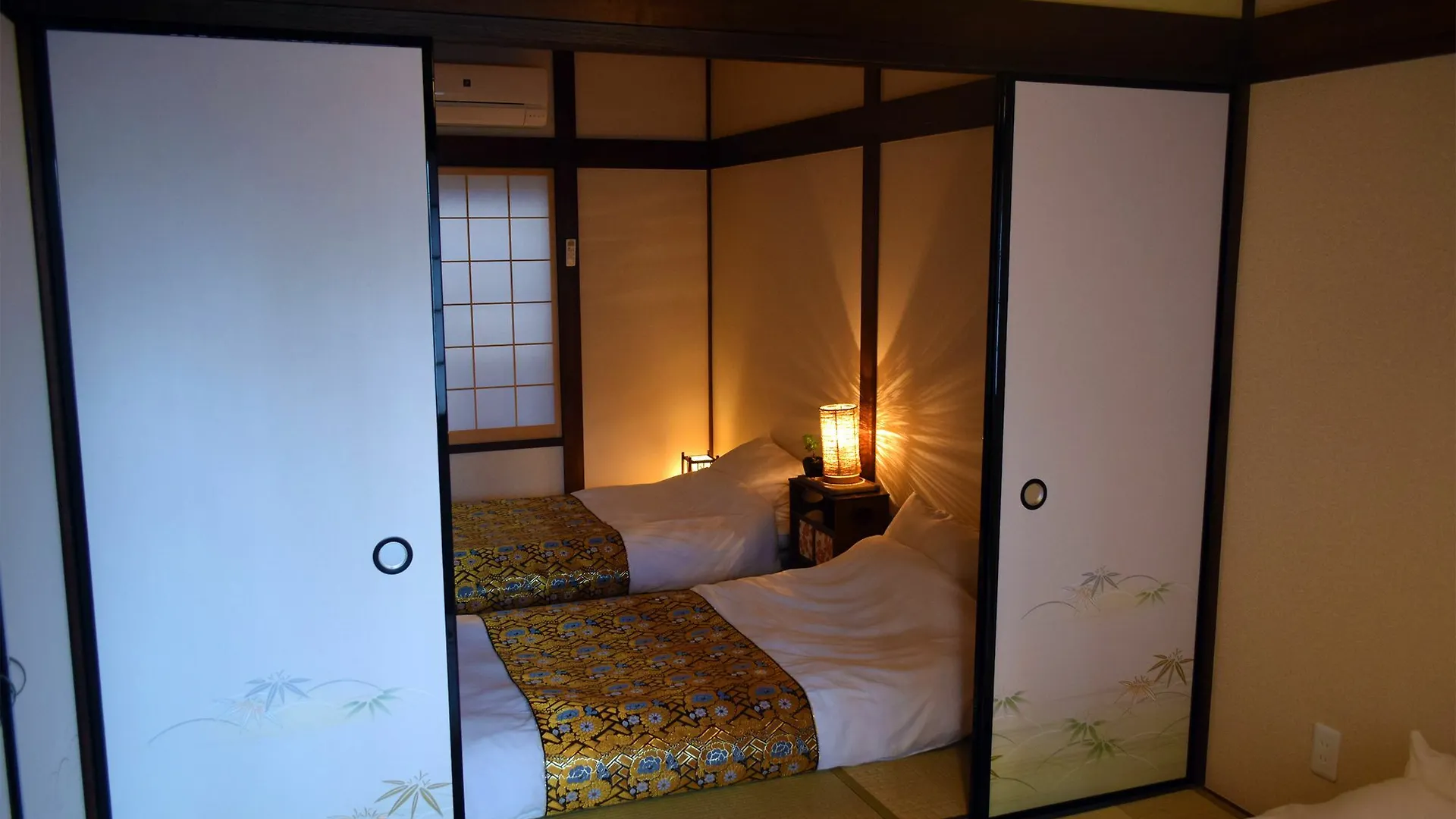 Guesthouse Hanamiya Kyoto 0*,